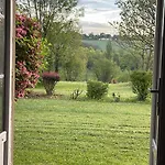 Bed & Breakfast Charming 2 Bedrooms Retreat With Pool Bardenac