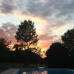 Bed & Breakfast Charming 2 Bedrooms Retreat With Pool